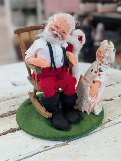 Annalee Santa with child