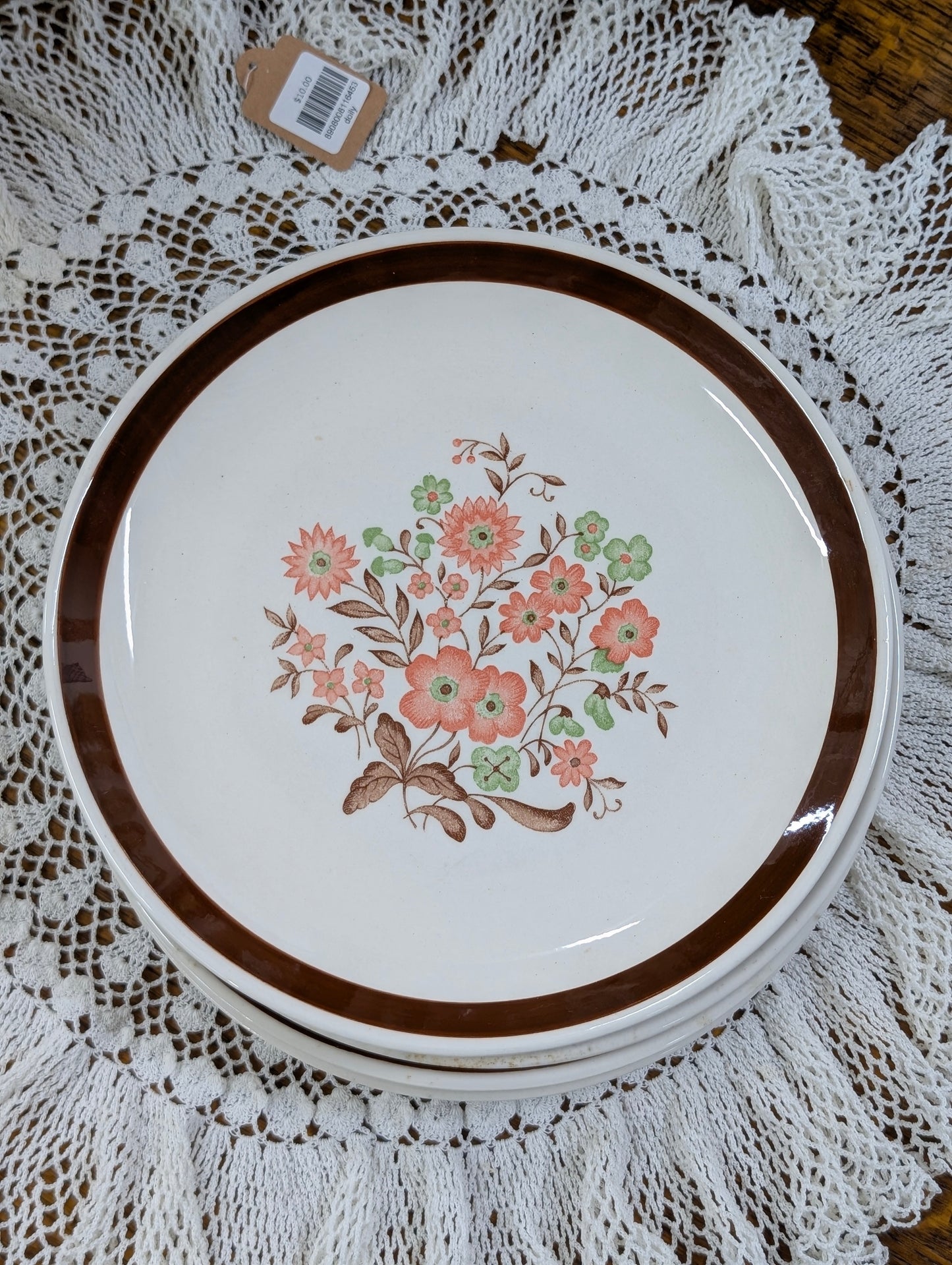Set of 4 plates