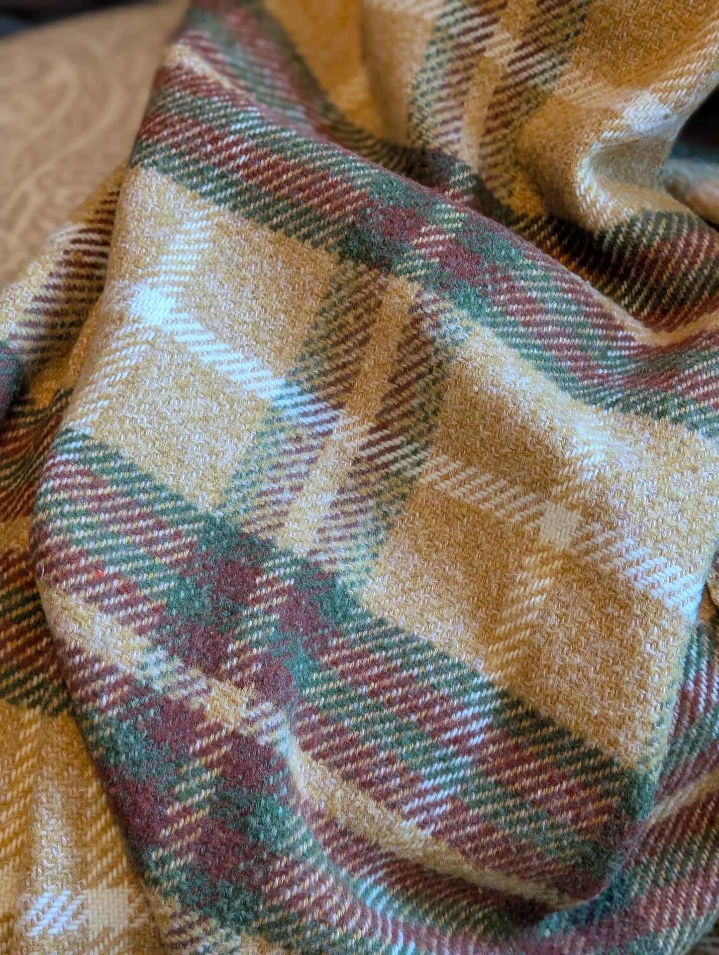 Munrospum wool blanket