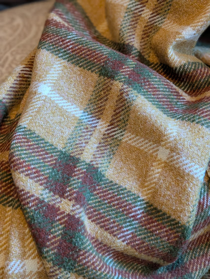 Munrospum wool blanket