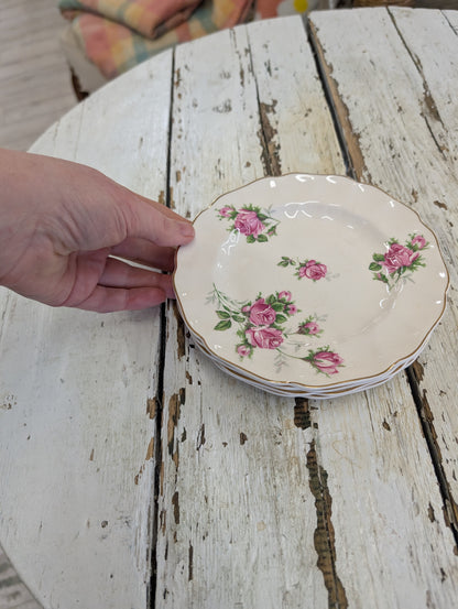Set of 4 rose plates