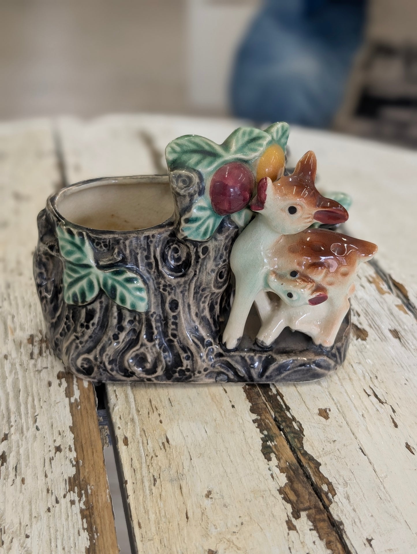 Small deer planter