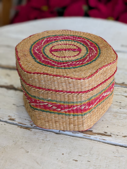Basket with lid