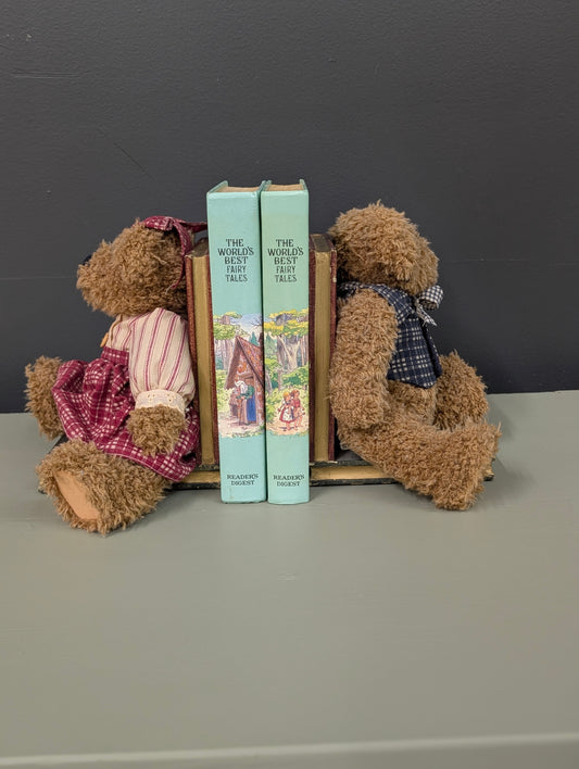 Bear bookends