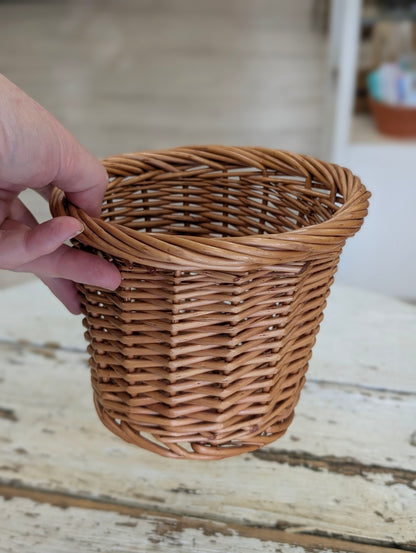 Small basket
