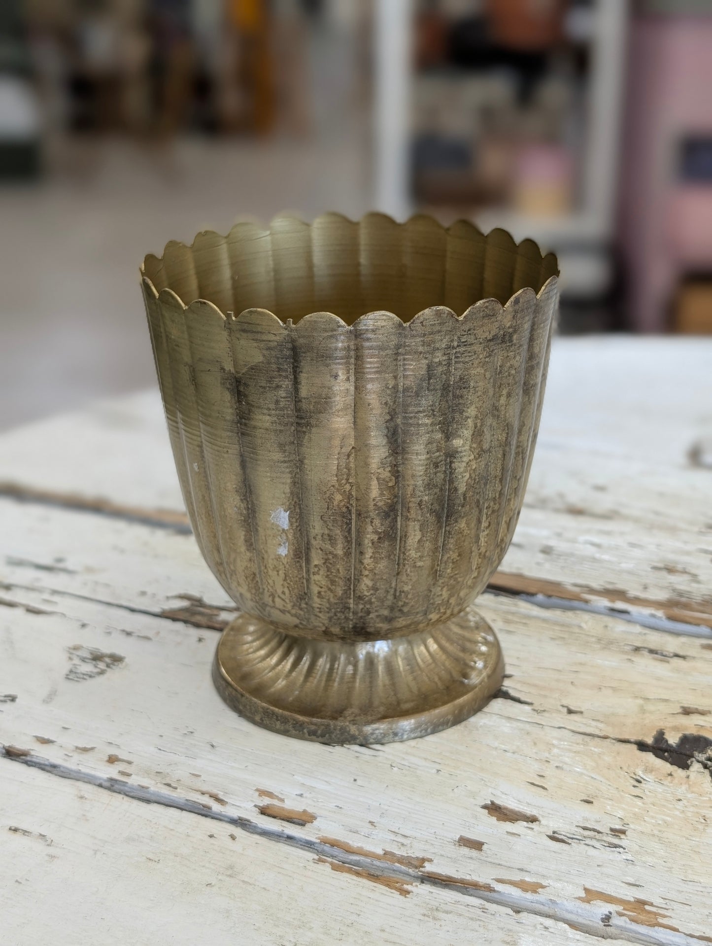 Metal planter