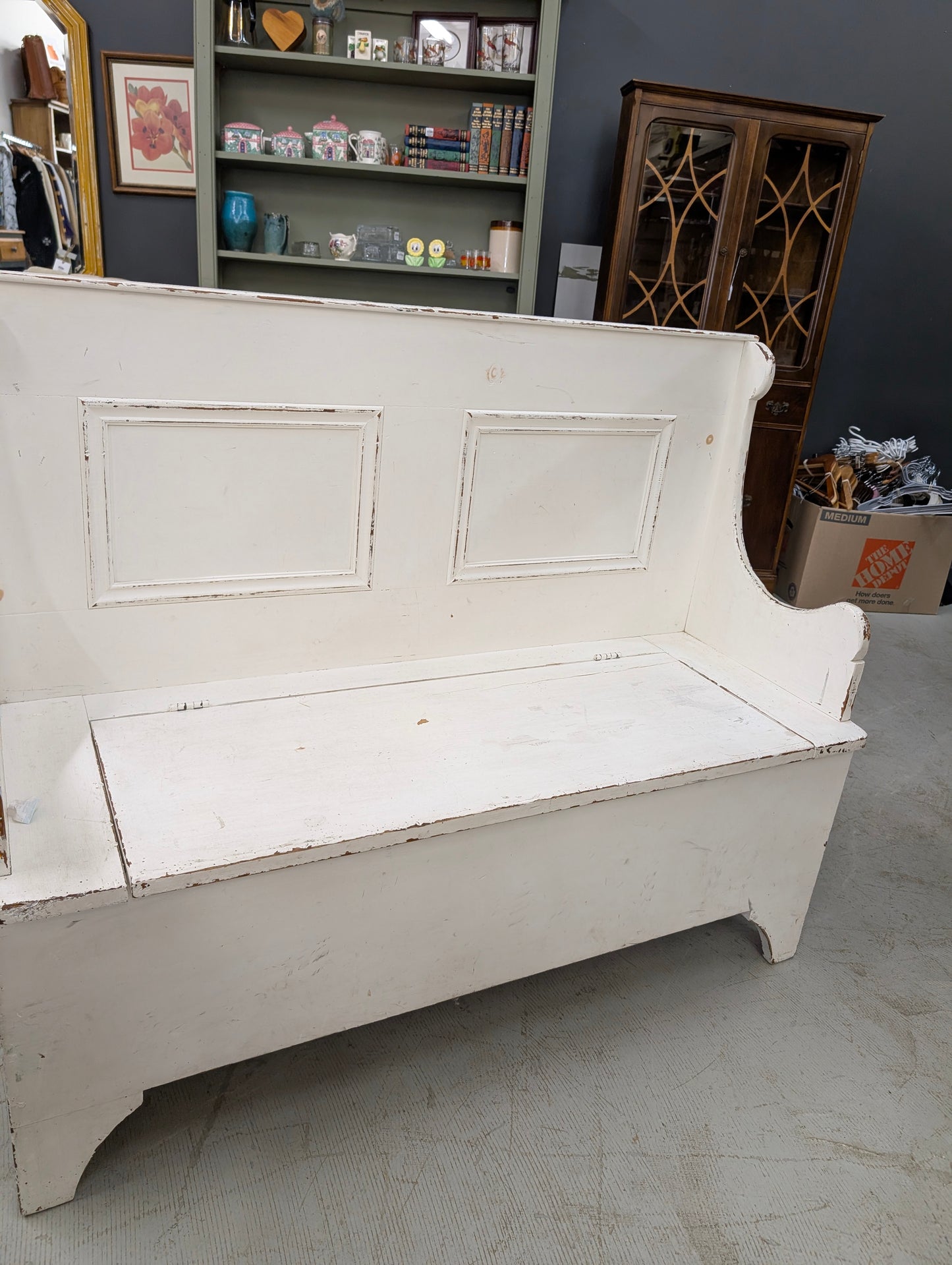 White distressed hall bench
