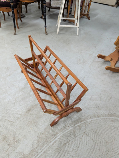 Wooden magazine rack