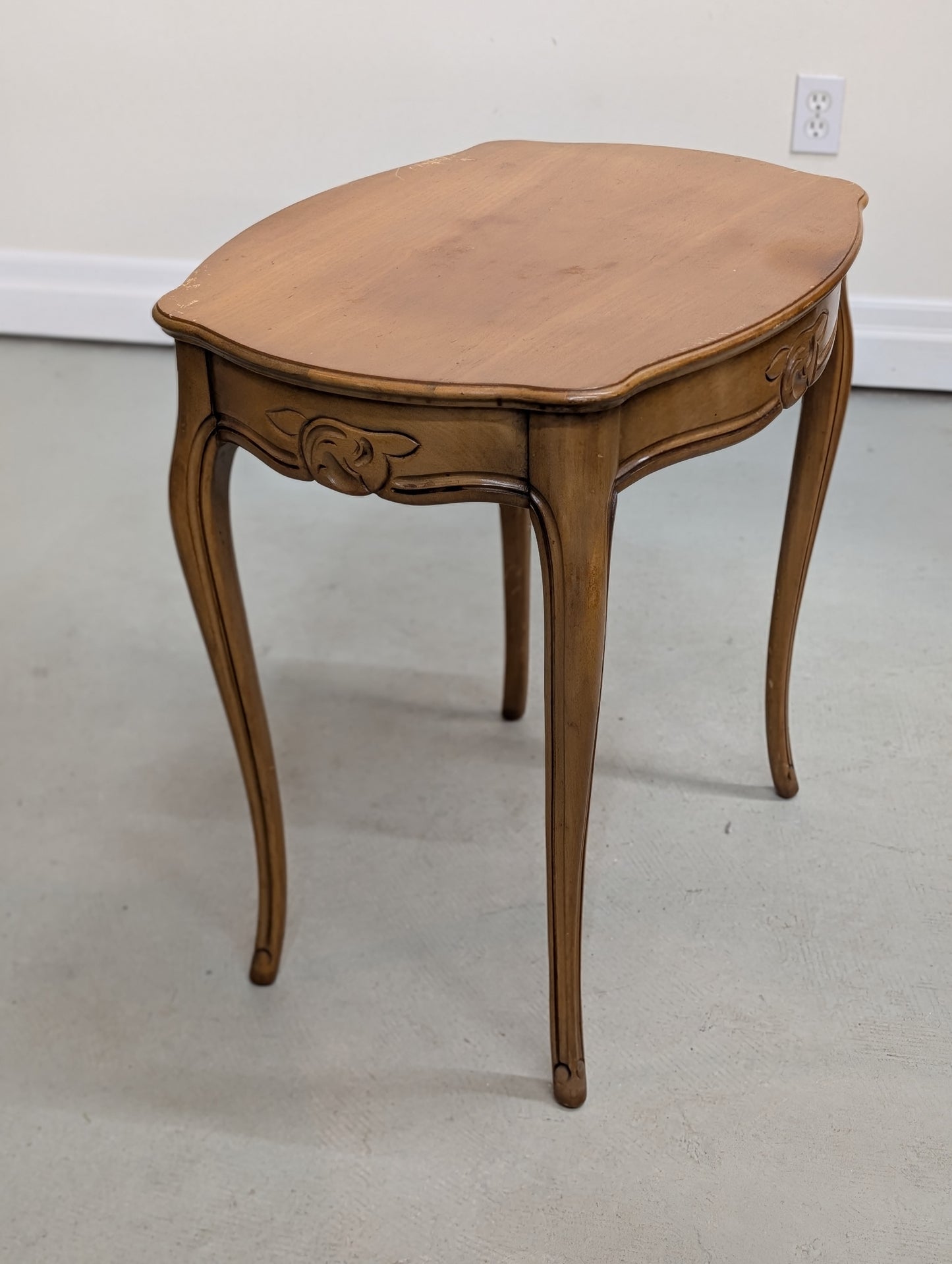 Set of coffee tables