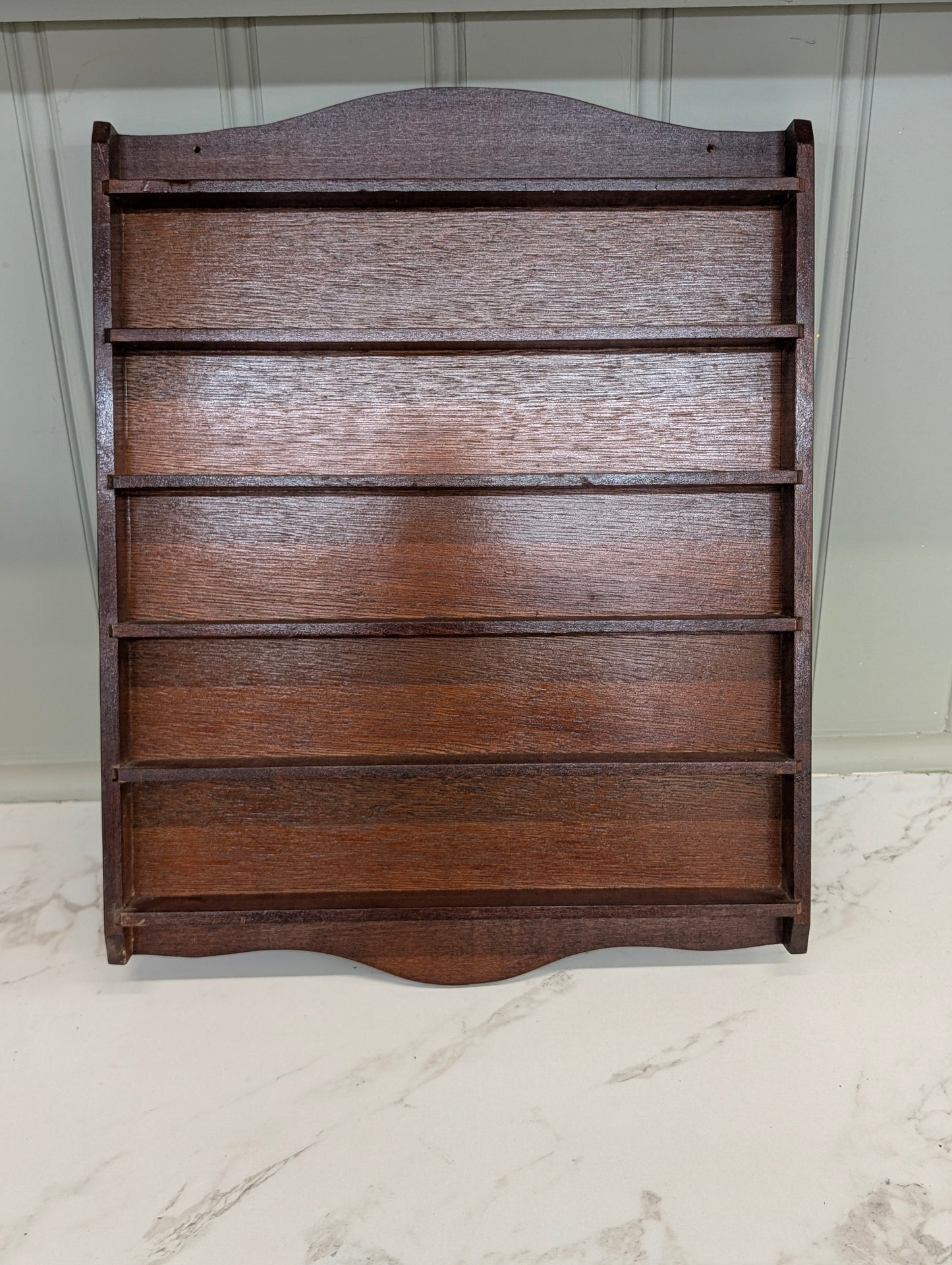 Knic knack mini shelf