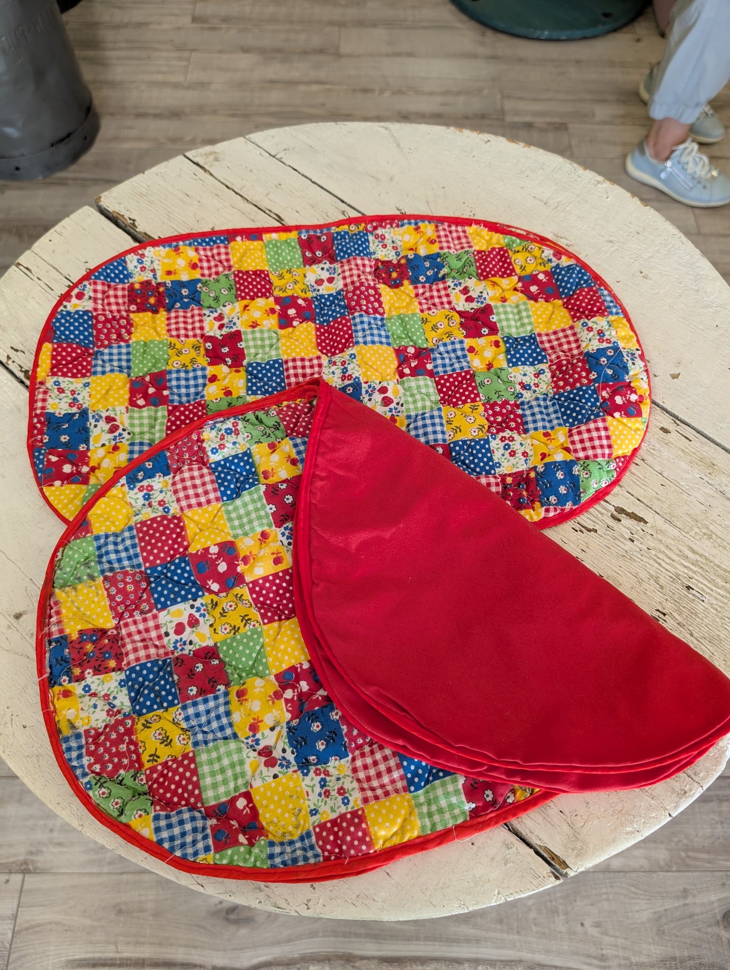 Red vintage placemats