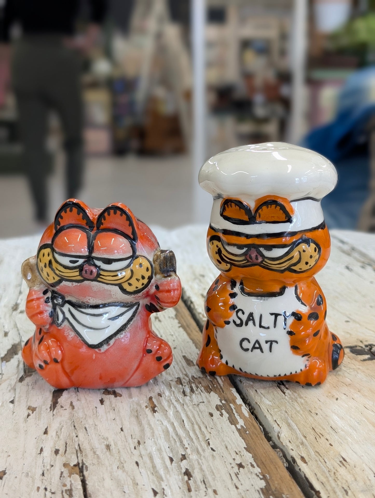 Vintage Garfield salt and pepper