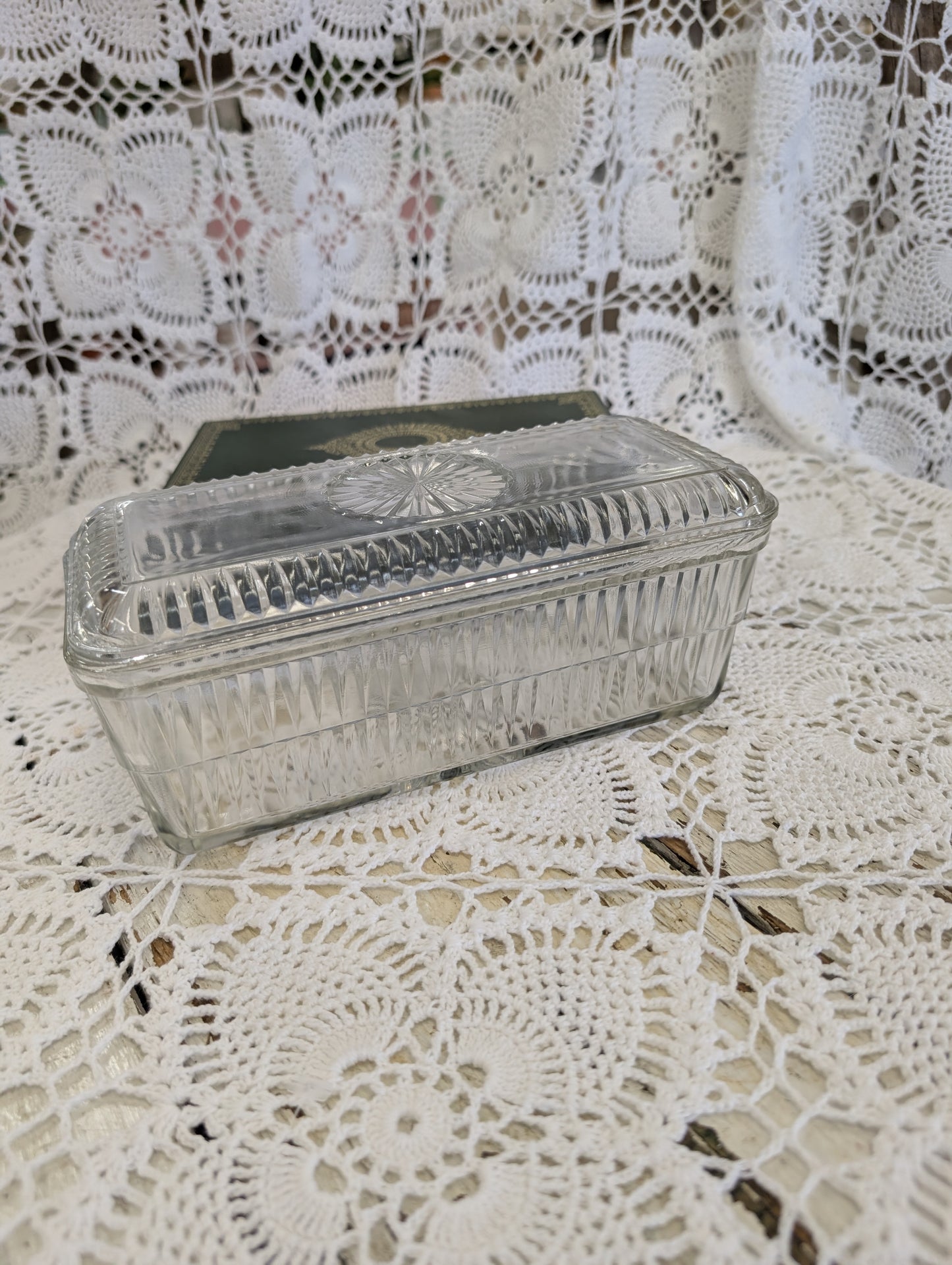 Federal Glass clear fluted refrigerator dish