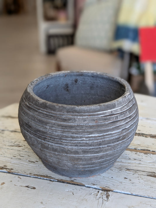 Flower pot