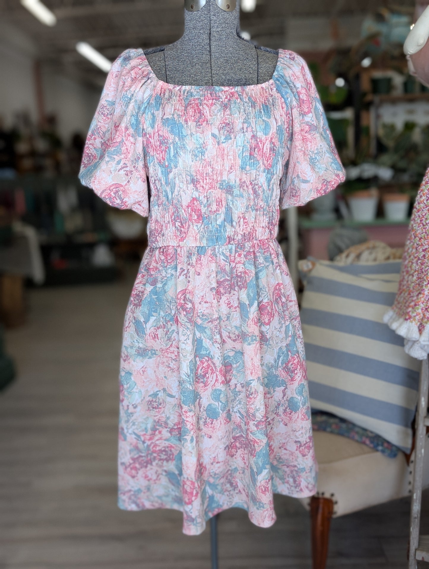 Floral puffy dress