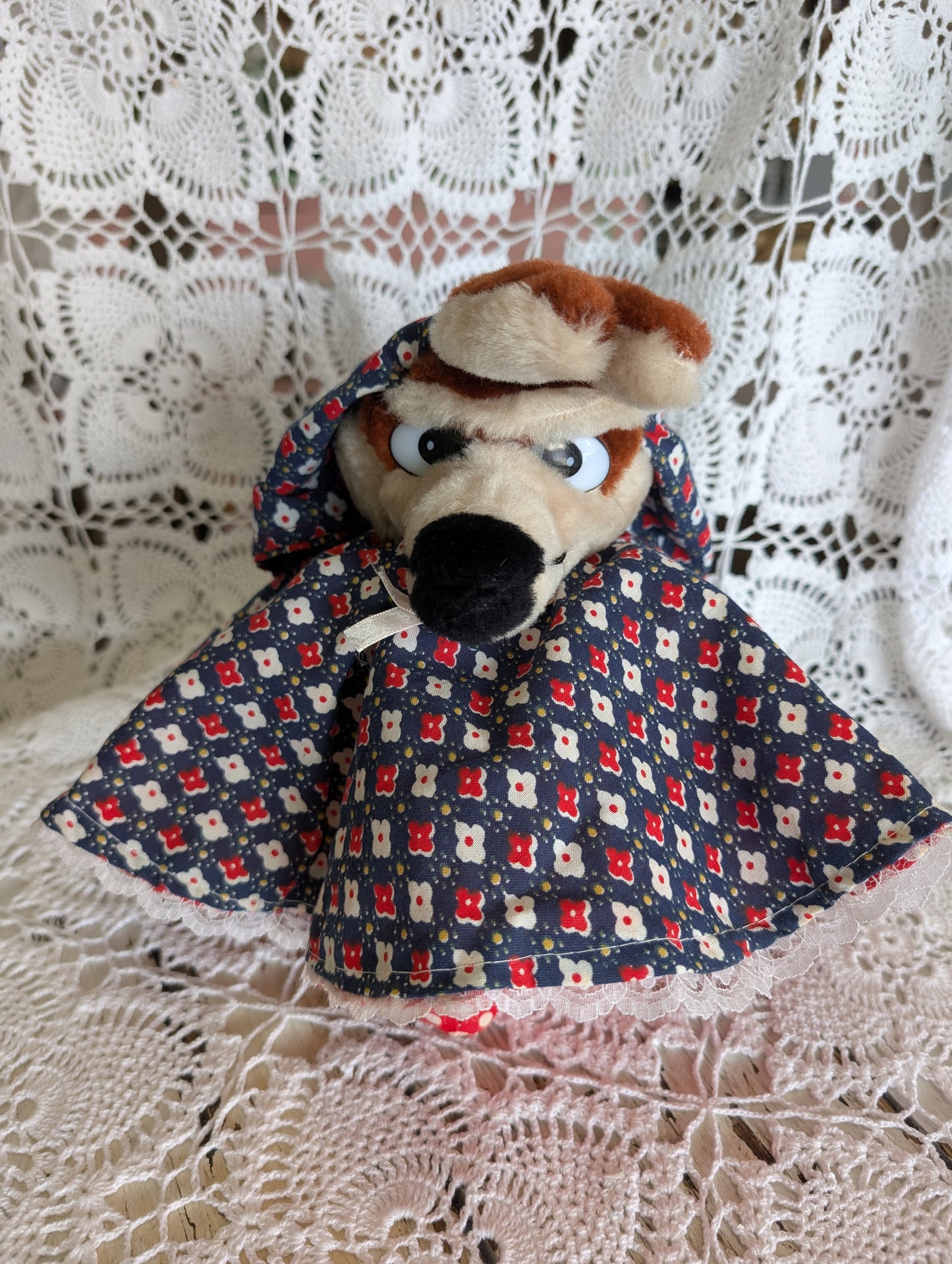 Topsy turvy little red riding hood