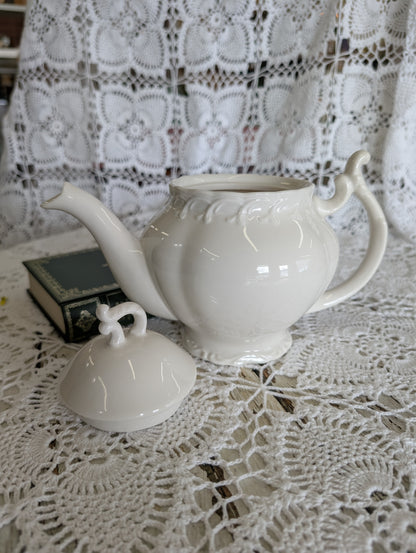 Peppertree ceramic teapot ornate