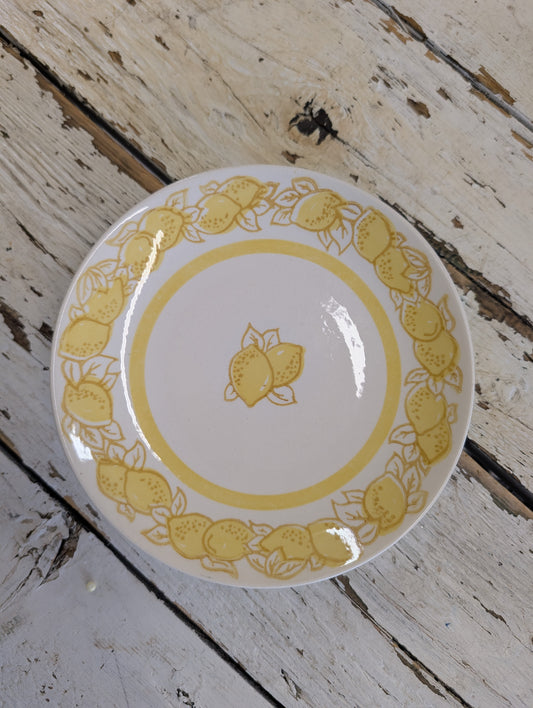 Lemon bread plates