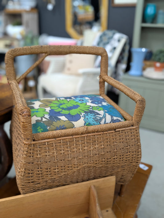 Storage seat