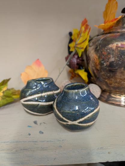Mini pottery vase