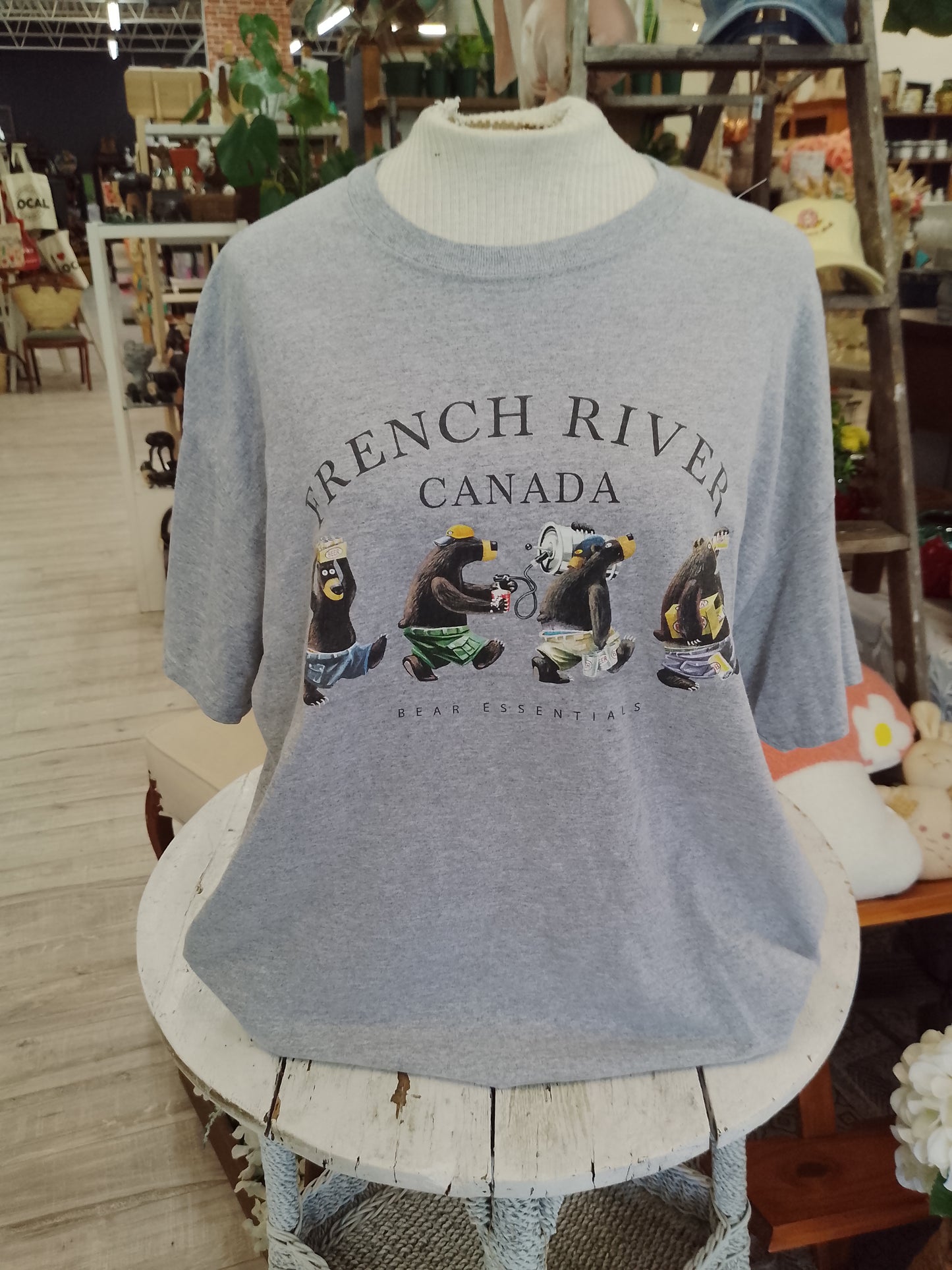 Bear Essentials tee - XL