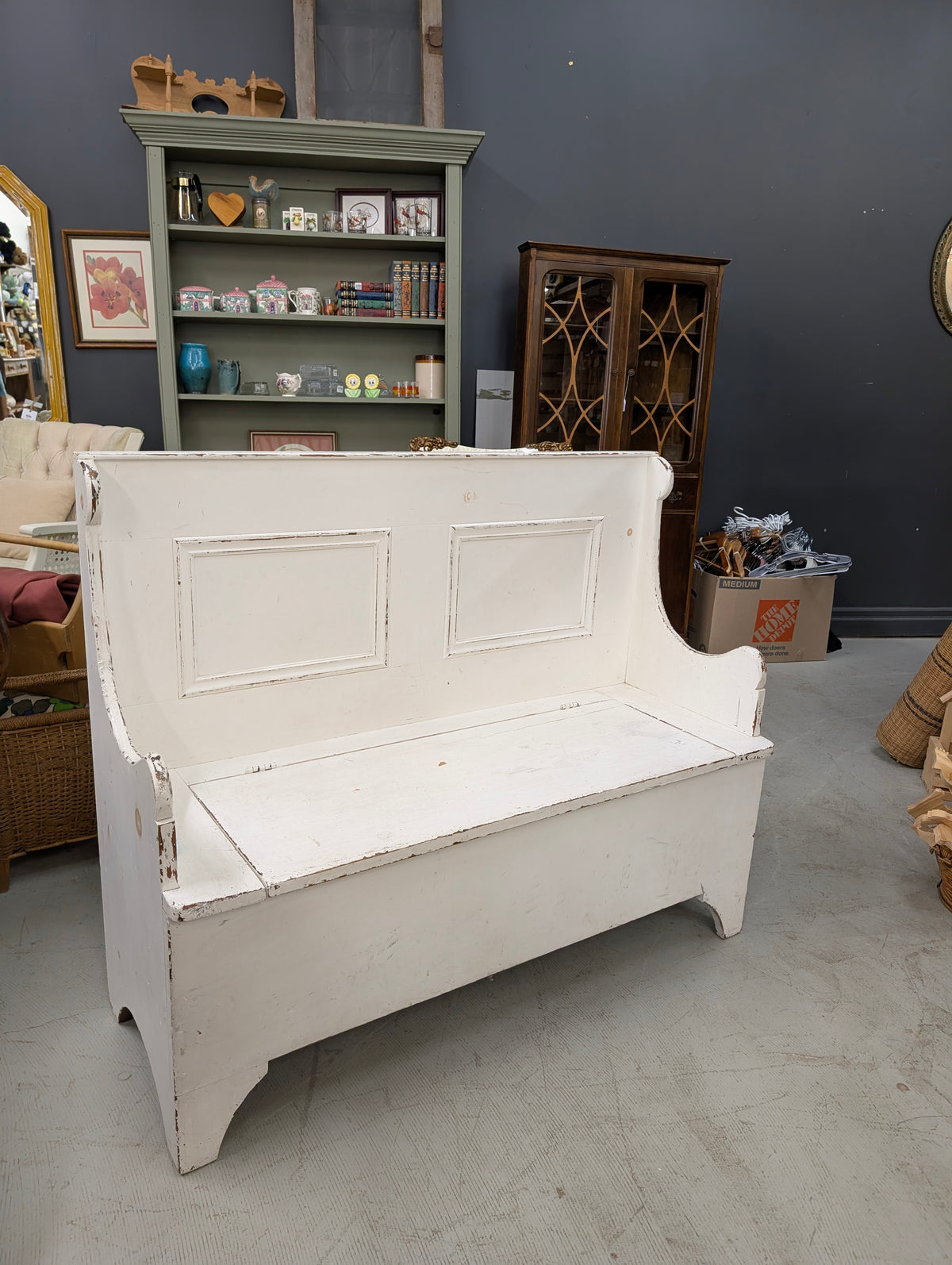 White distressed hall bench