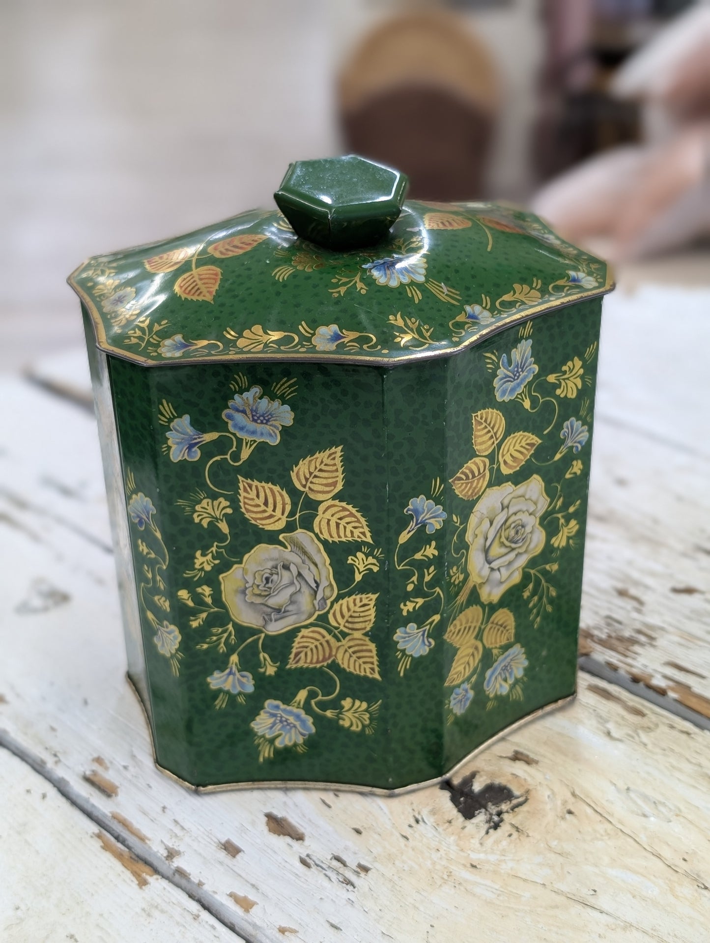 Green tin
