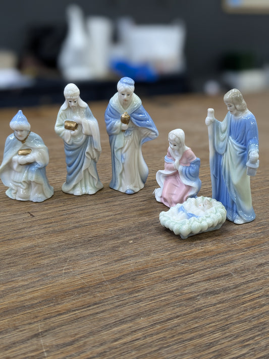 Mini nativity scene