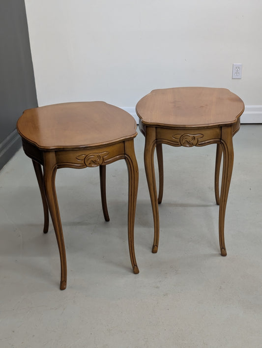 Set of coffee tables