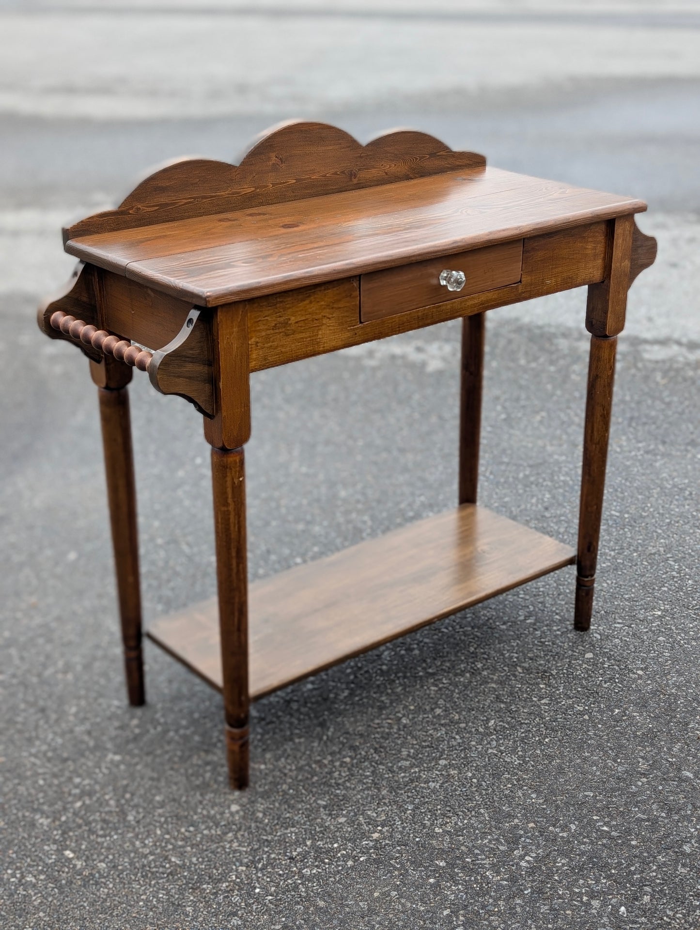Wall table
